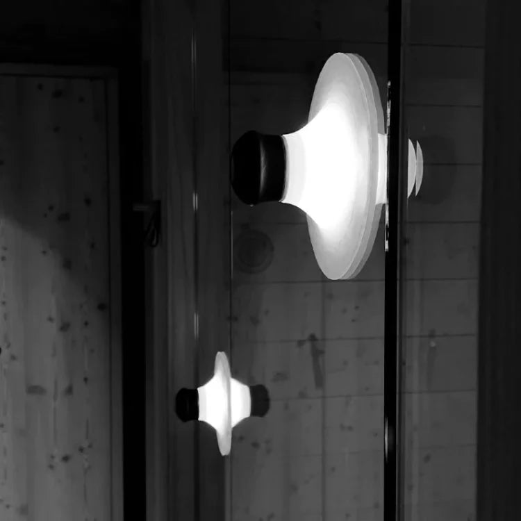 SnapLight LED Lampe, wiederaufladbar, dimmbar, Zuhause & Reisen