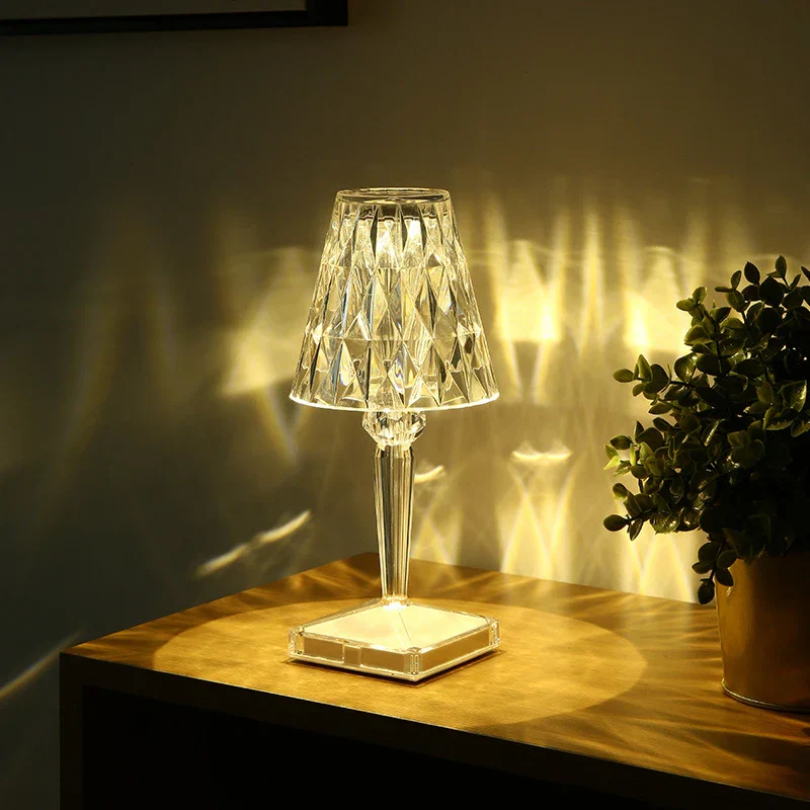 LumiVera – Kristall Tischlampe dekorativ modern warmweiß Licht E27